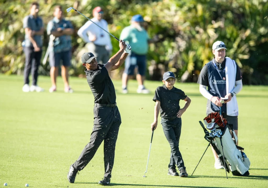 Woods Plays for First Time in a Year With Son Charlie in PNC ProAm